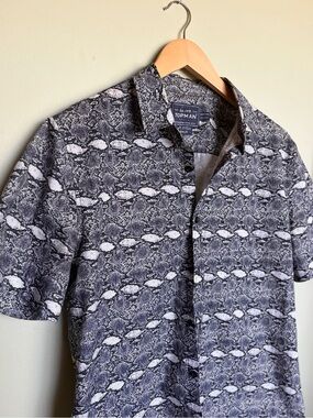 Topman Men's Black Short Sleeve Button-Up Snake-Print Slim-Fit Shirt Size M